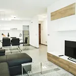 Luxury Terrazas אל מדאנו